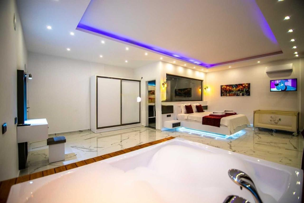 Villa Lycian-Kalkan 3 Bedroom-2 Jakuzzies-Sauna-Turkish Hamam-Huge Private Pool&lovely garden Kas Bagian luar foto
