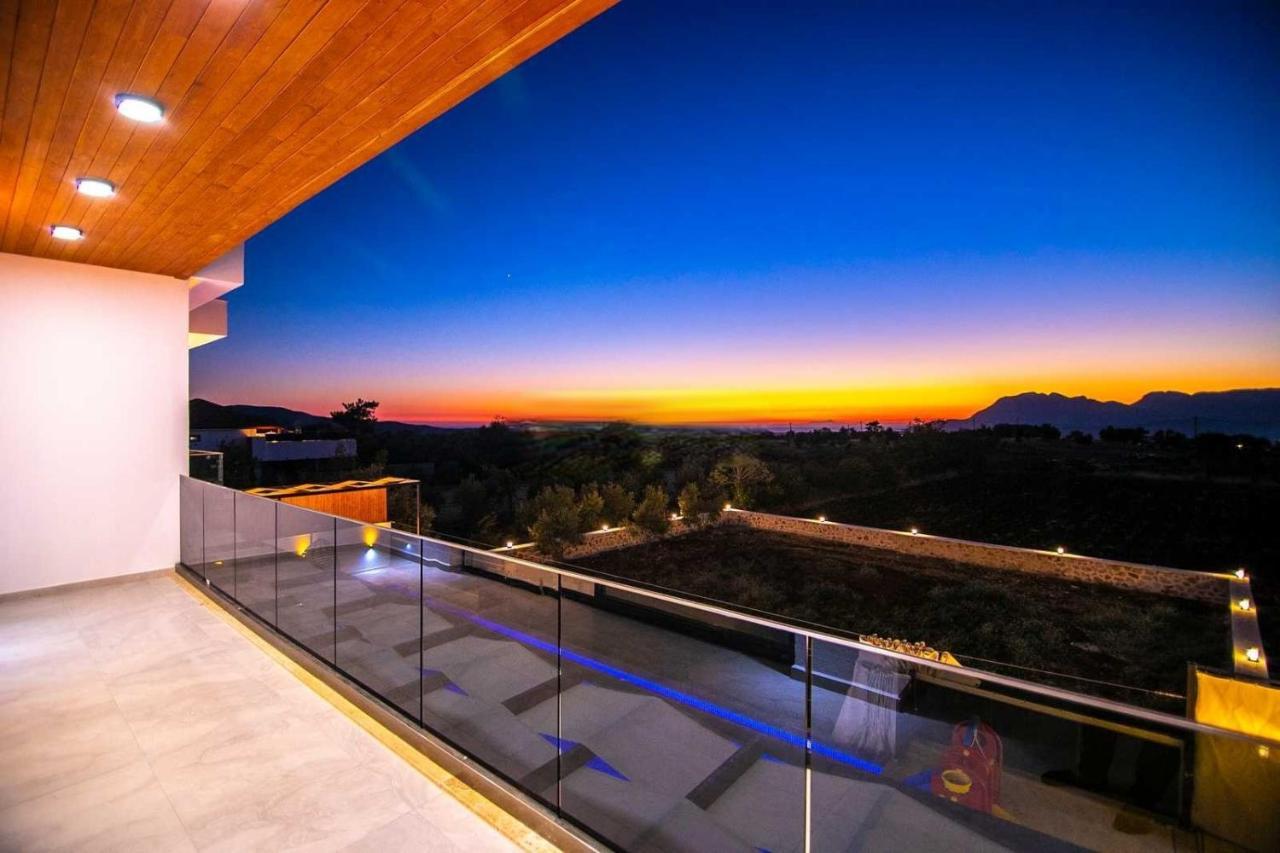 Villa Lycian-Kalkan 3 Bedroom-2 Jakuzzies-Sauna-Turkish Hamam-Huge Private Pool&lovely garden Kas Bagian luar foto