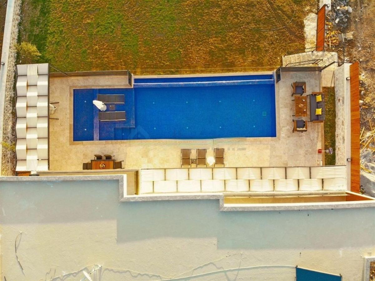 Villa Lycian-Kalkan 3 Bedroom-2 Jakuzzies-Sauna-Turkish Hamam-Huge Private Pool&lovely garden Kas Bagian luar foto